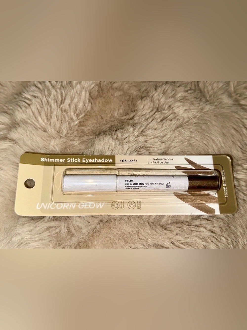 Unicorn Glow Shimmer Stick Eyeshadow - 03 Leaf (Gold Olive)